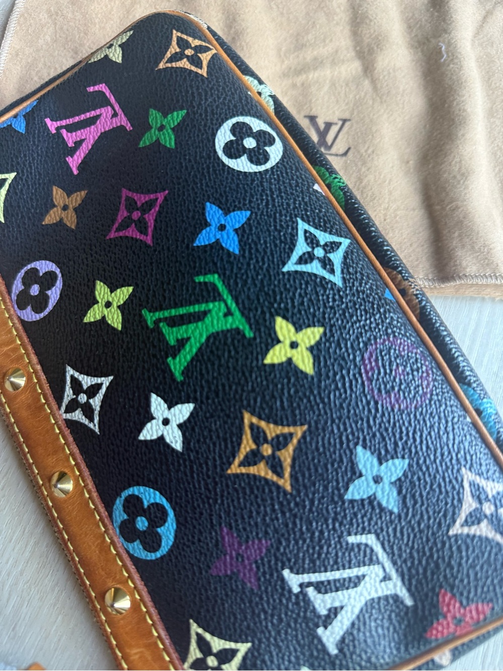 Louis Vuitton Multicolor Murakami pochette - Picture 7 of 13